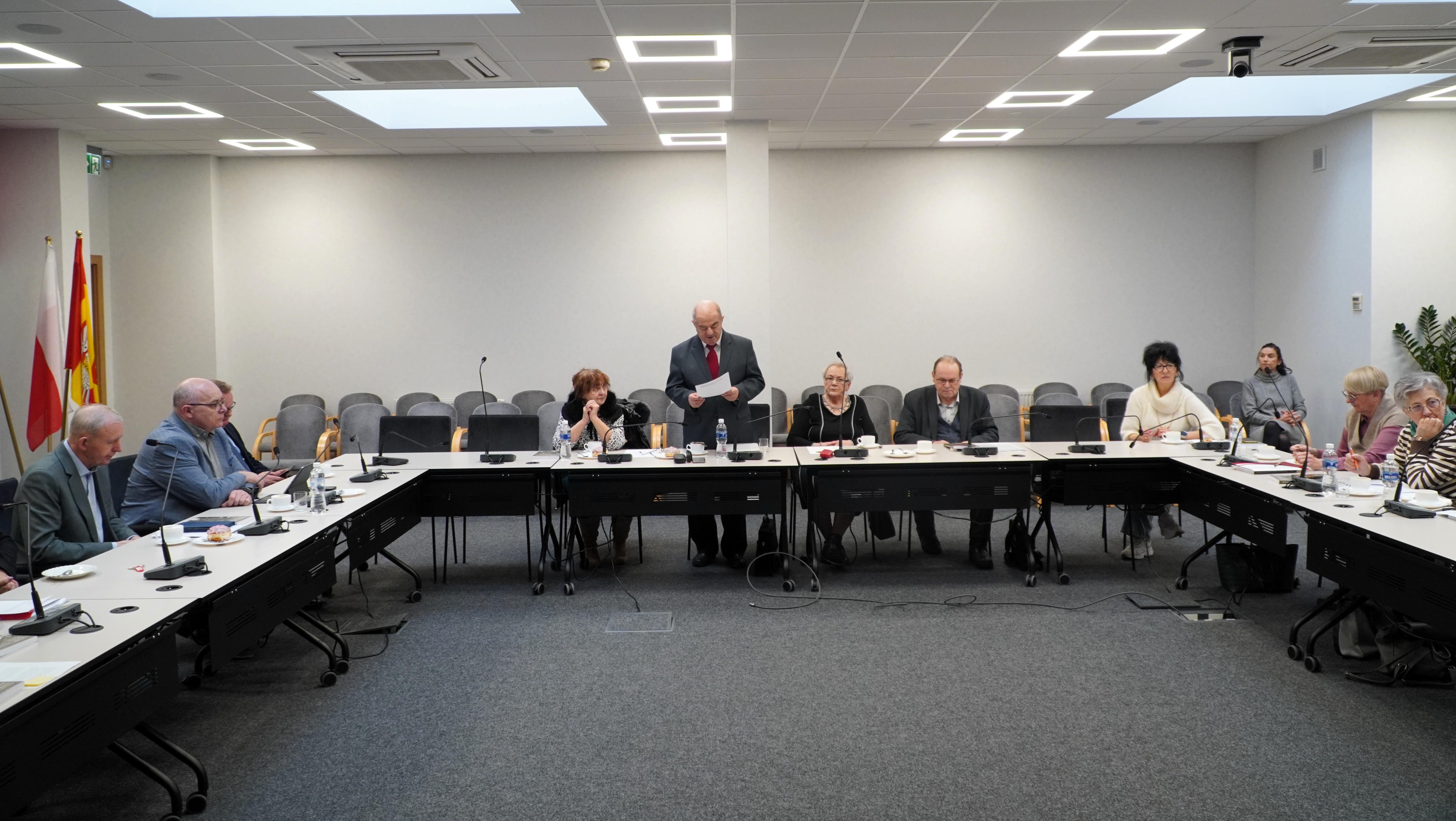 Seniorzy działają – lutowe spotkanie w Starostwie